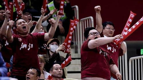 浙江球迷爆料视频,揭秘赛场幕后精彩瞬间 第1张 浙江球迷爆料视频,揭秘赛场幕后精彩瞬间 第1张